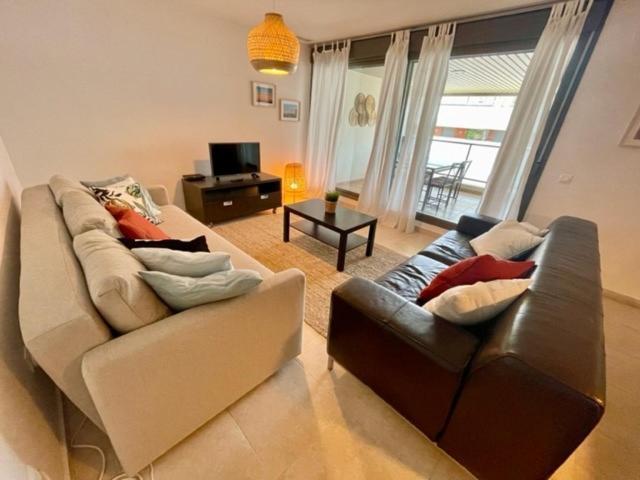 Gatu Premium Racimo, Terraza, Piscina, Aire Ac, Wifi Y Parking " Preferente Mayores De 25 Anos Y Familias " El Puerto de Santa María Buitenkant foto