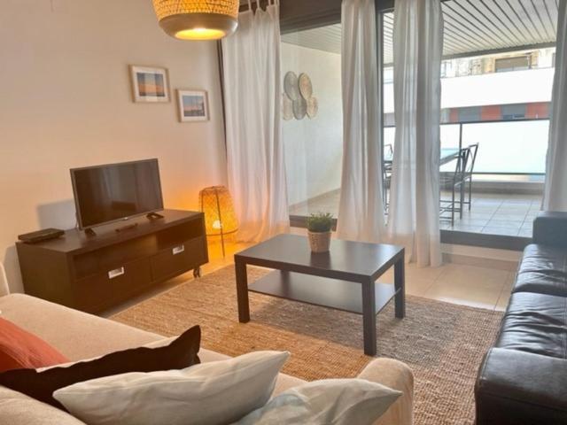 Gatu Premium Racimo, Terraza, Piscina, Aire Ac, Wifi Y Parking " Preferente Mayores De 25 Anos Y Familias " El Puerto de Santa María Buitenkant foto