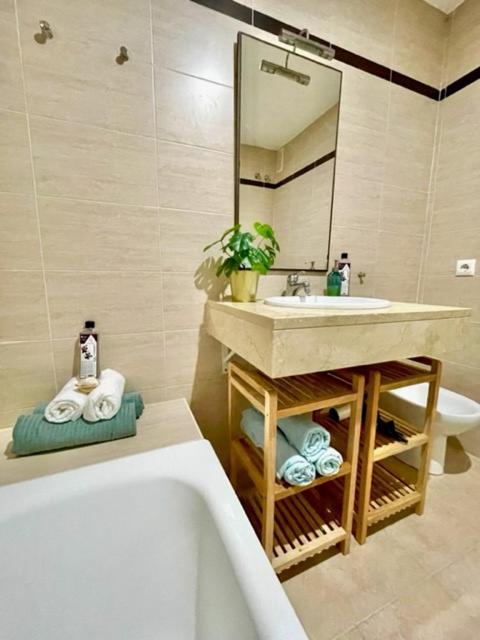 Gatu Premium Racimo, Terraza, Piscina, Aire Ac, Wifi Y Parking " Preferente Mayores De 25 Anos Y Familias " El Puerto de Santa María Buitenkant foto